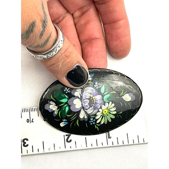 VTG Brooch Russian Lacquer Flower Brooch Hand Painted Signed - Picture 4 of 9